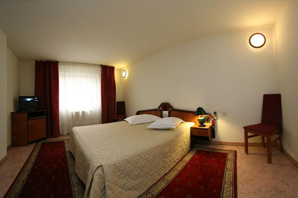 Euro Hotel Timişoara Exterior foto